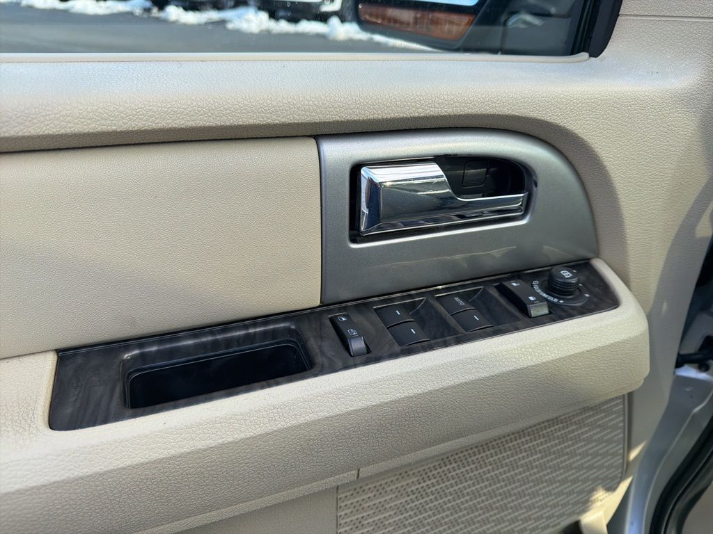 Thumbnail: 2016 Ford Expedition - 29