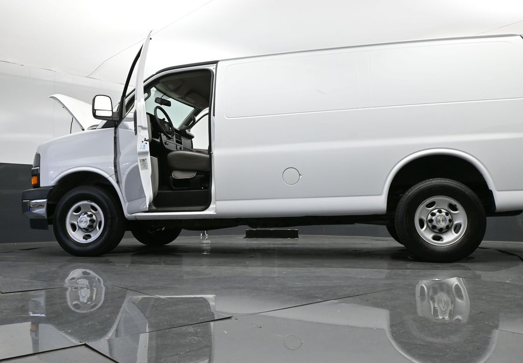 2020 Chevrolet Express Cargo RWD 2500 Regular Wheelbase WT