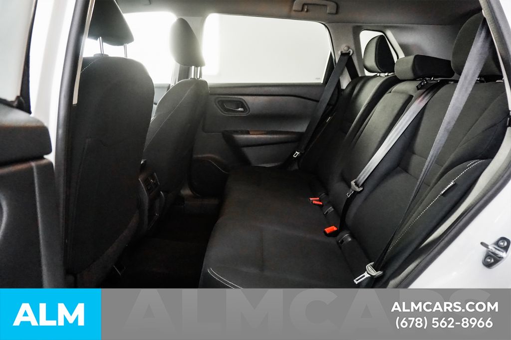 Used 2024 White Nissan S image 17