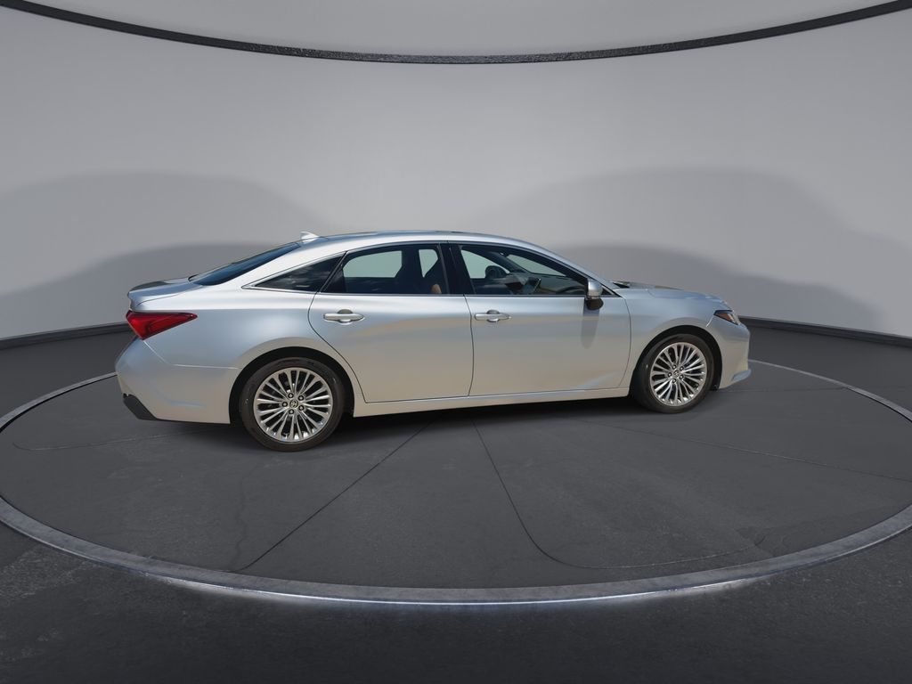 Thumbnail: 2022 Toyota Avalon - 9