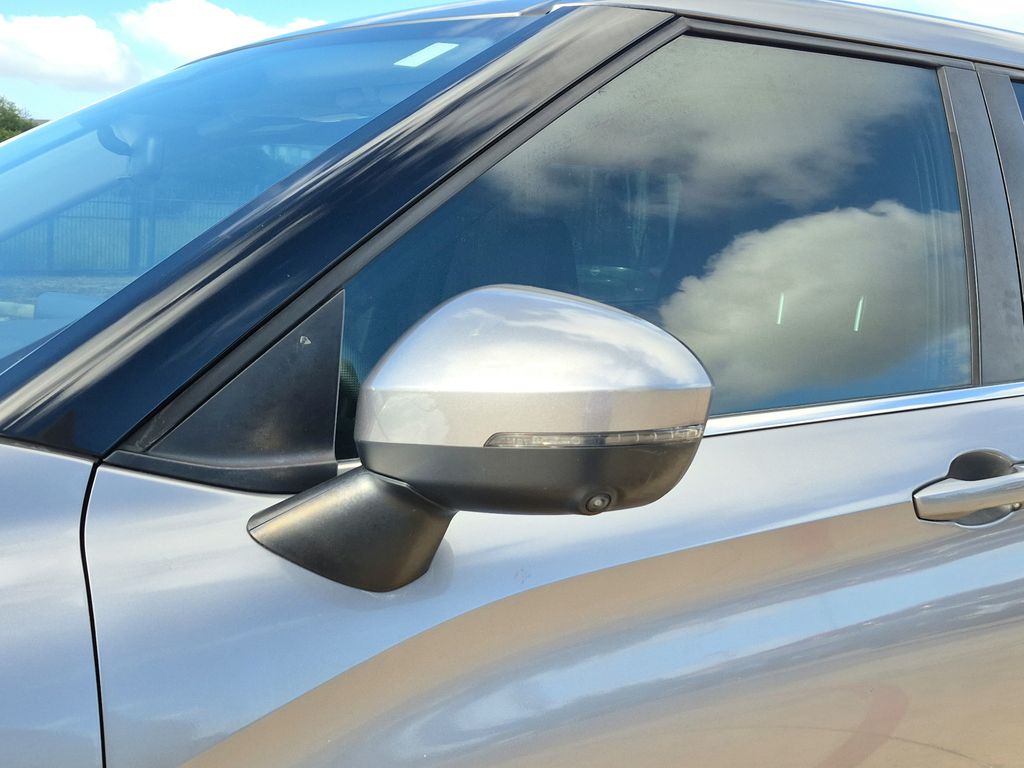 2022 Mitsubishi Outlander SE Gray at Emmons Autoplex