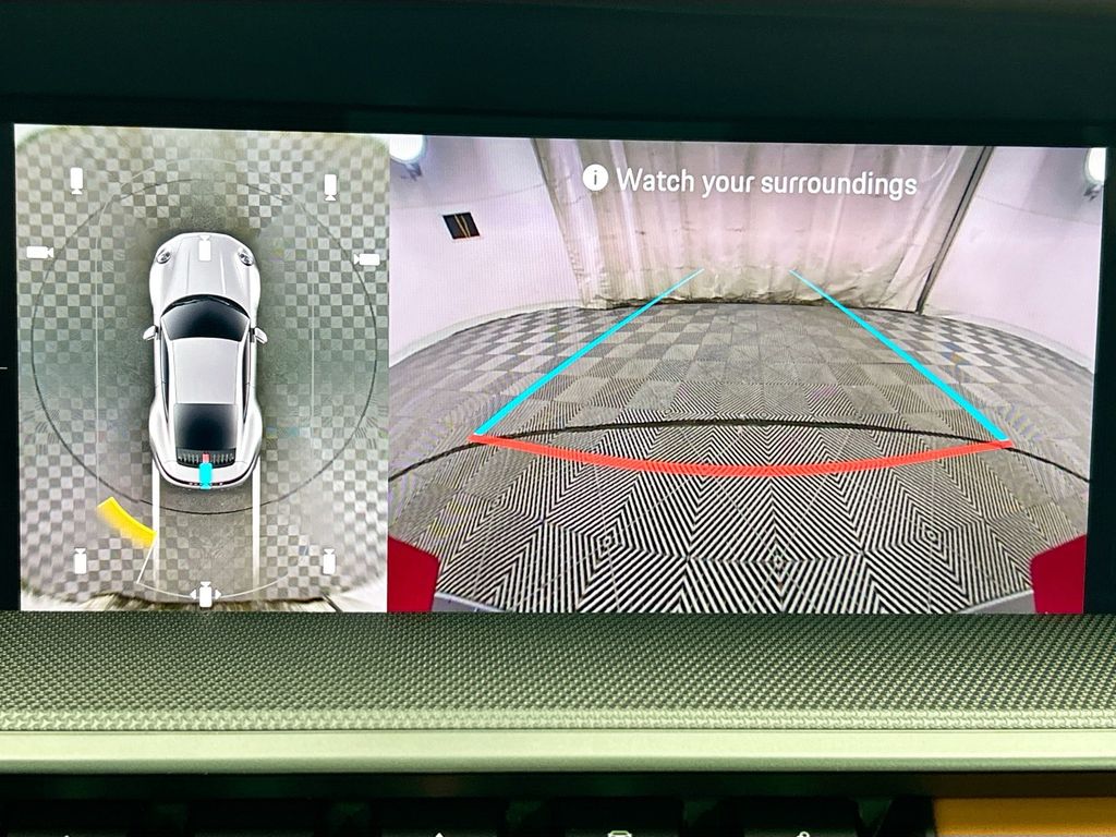 Thumbnail: 2026 Porsche 911 - 18