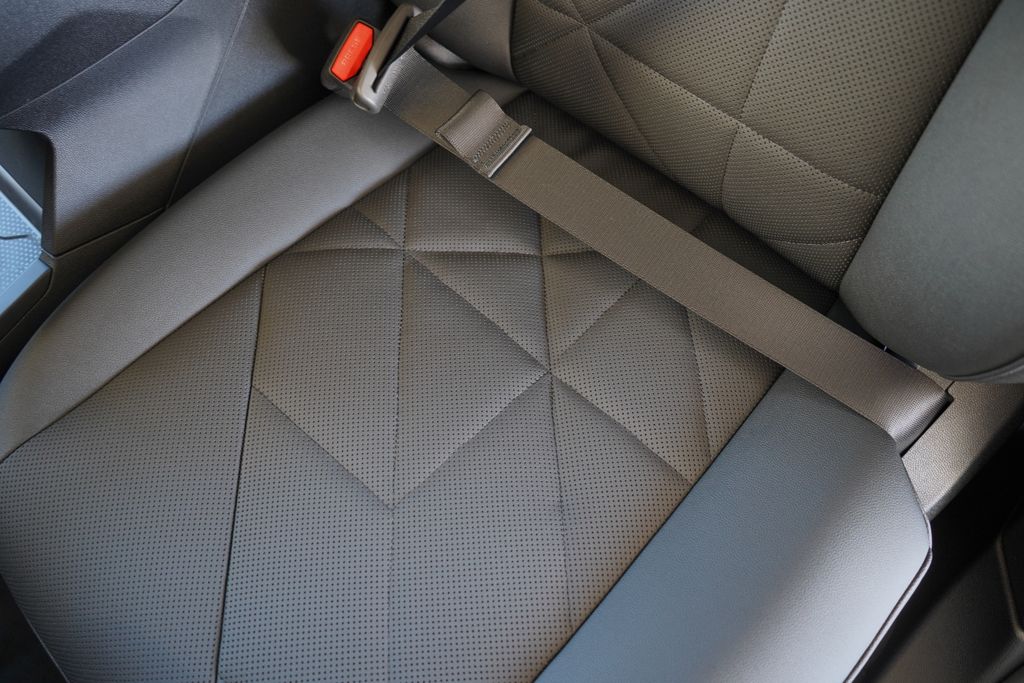 Thumbnail: 2026 BMW iX - 12