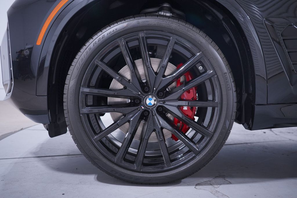 2025 BMW X5 M60i 2