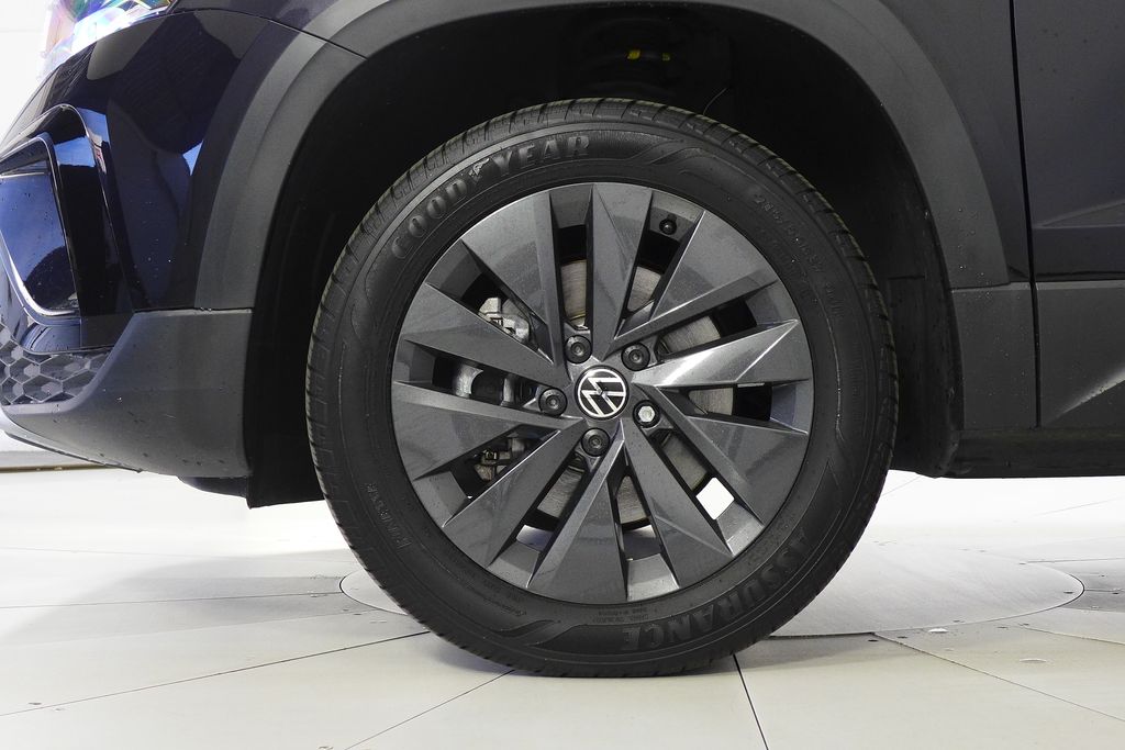 Thumbnail: 2024 Volkswagen Taos - 5