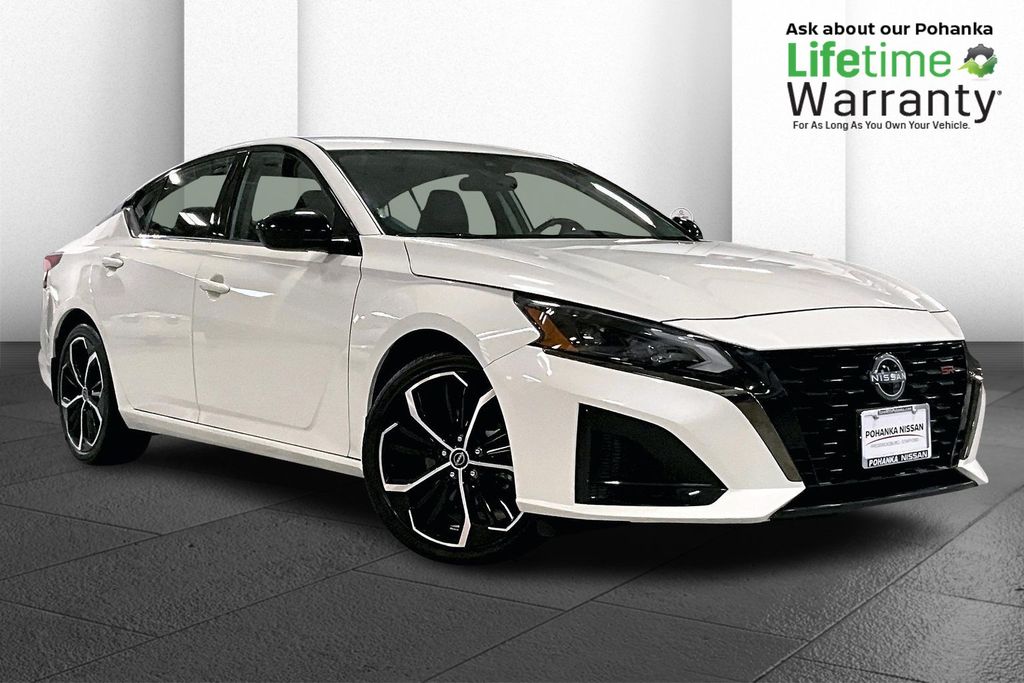 2023 Nissan Altima 2.5 SR FWD