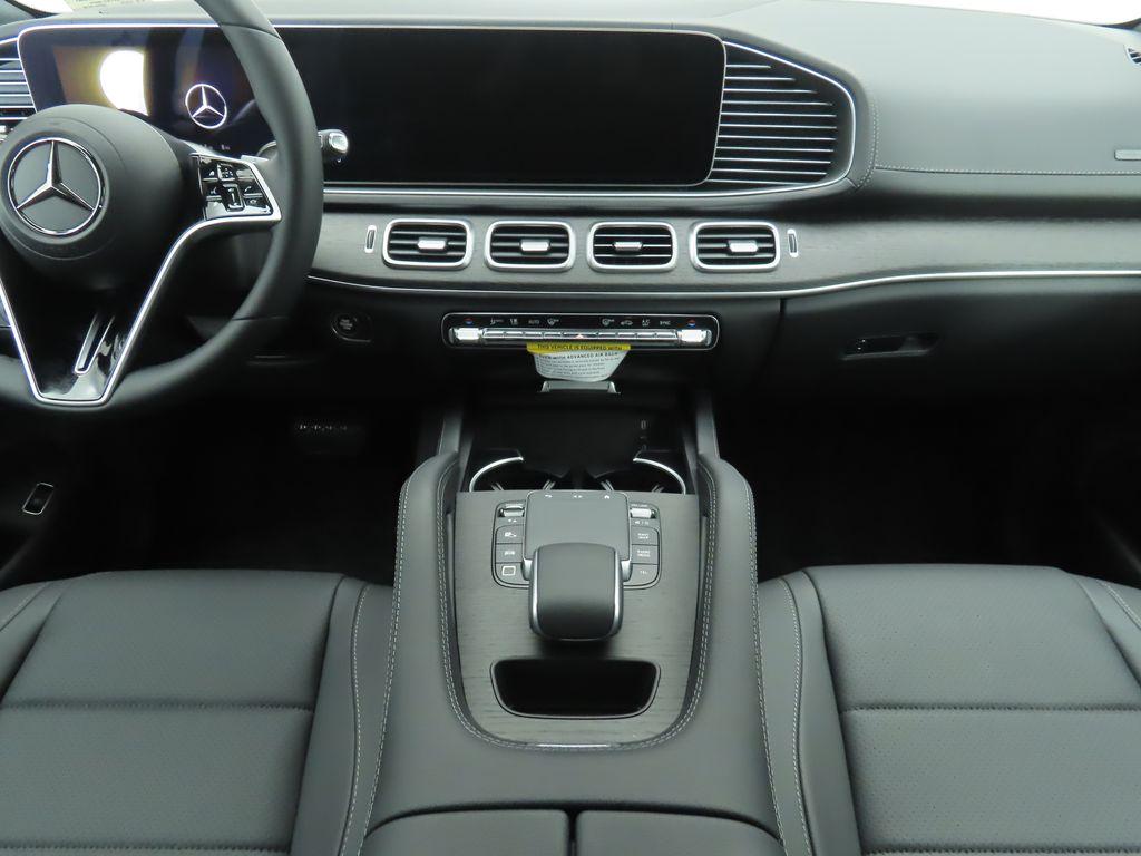 Thumbnail: 2026 Mercedes-Benz GLE - 13