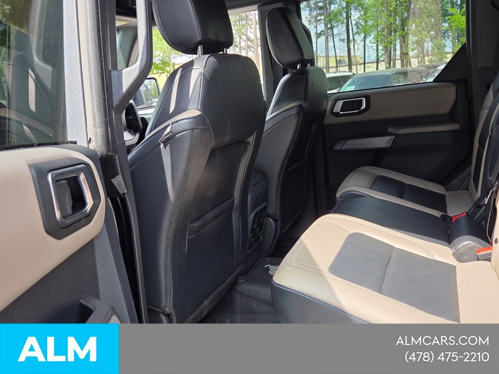 Used 2023 Black Ford Wildtrak image 9