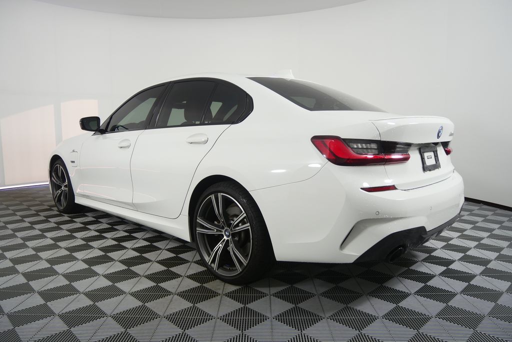 Thumbnail: 2022 BMW 3 Series - 5