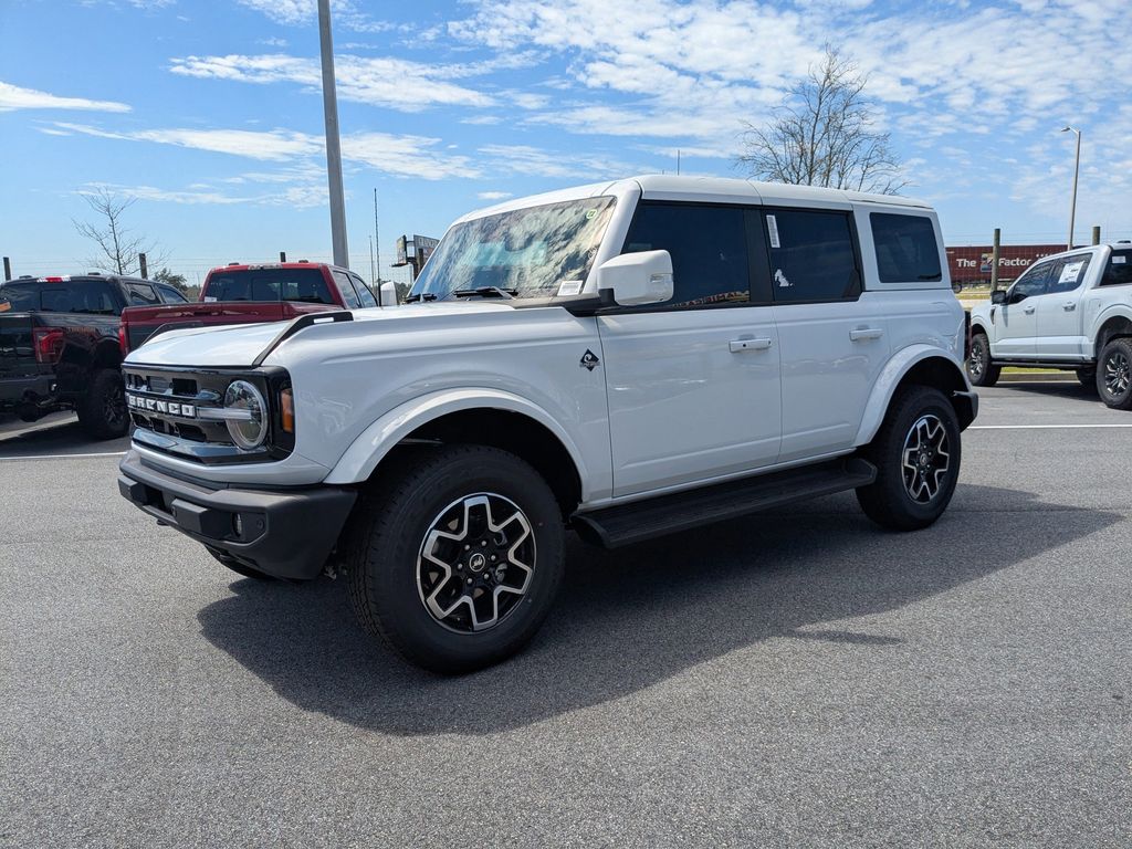 2025 Ford Bronco Outer Banks