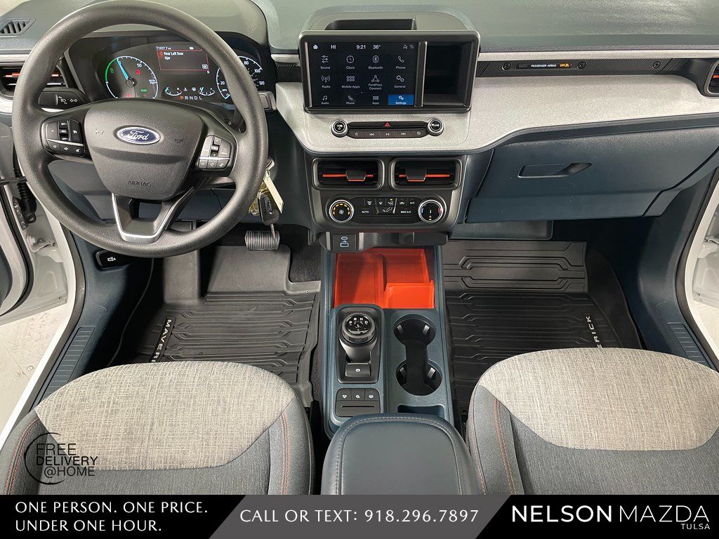 Used 2023 White Ford XLT image 35