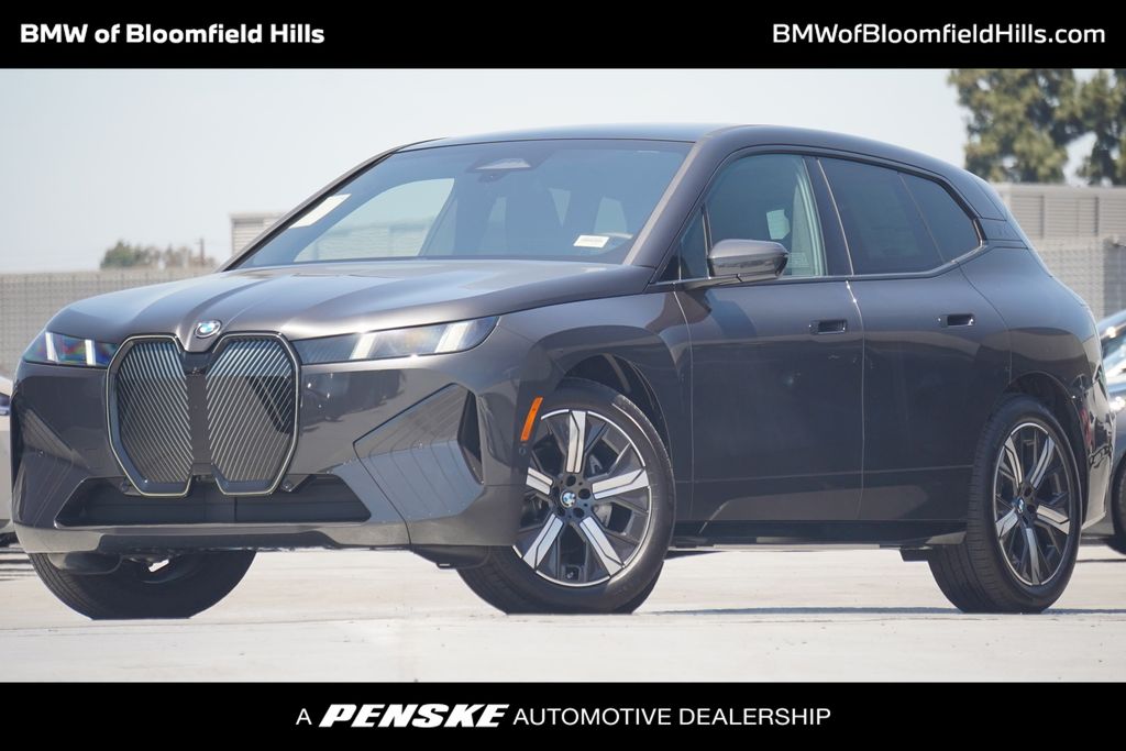 Thumbnail: 2026 BMW iX - 1