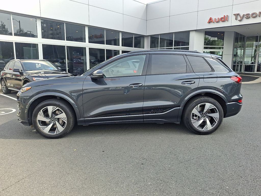 Thumbnail: 2025 Audi Q6 e-tron - 7