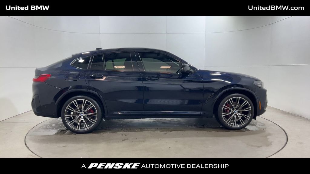 Thumbnail: 2024 BMW X4 - 9