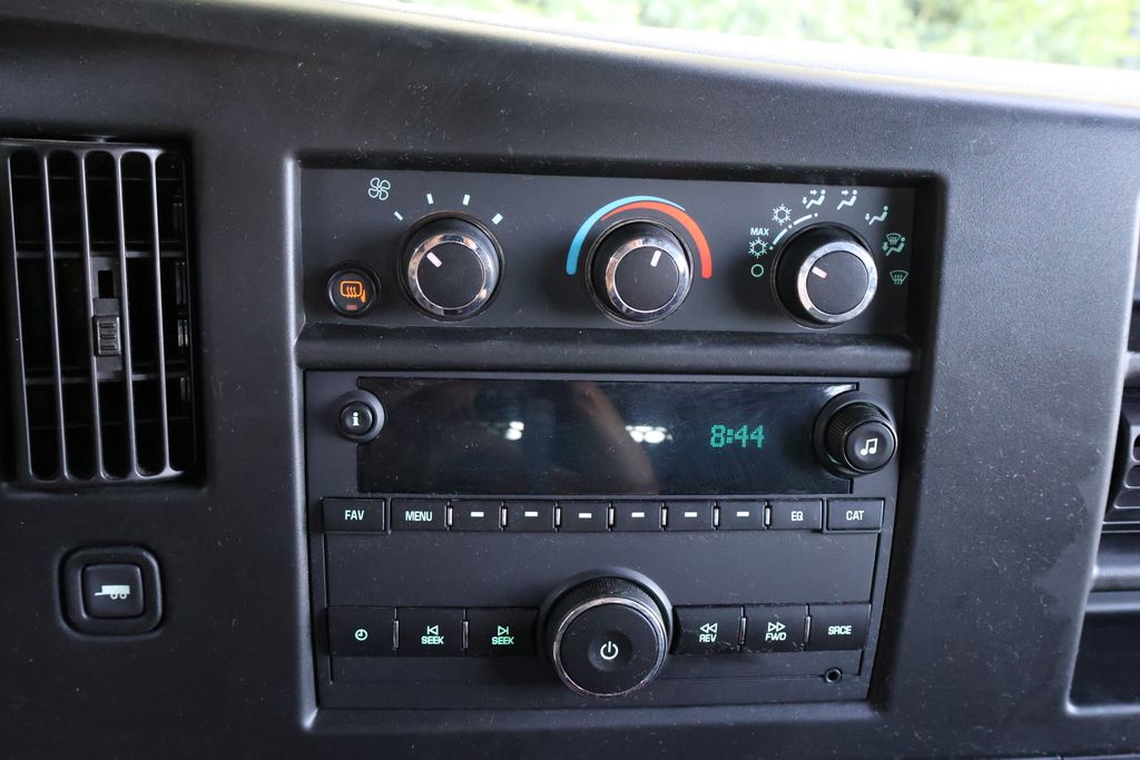 Thumbnail: 2023 GMC Savana - 27