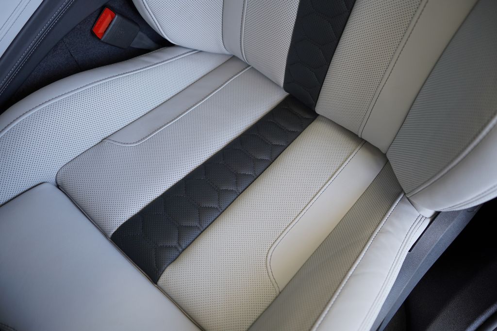 Thumbnail: 2026 BMW X6 - 12