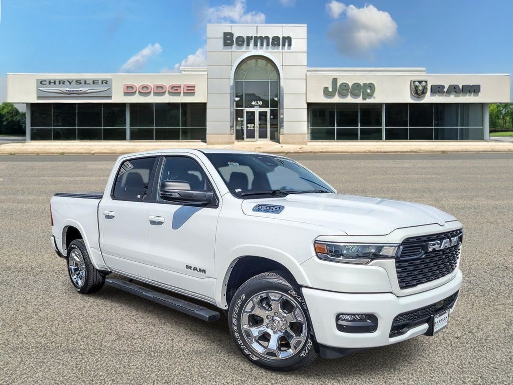 Bright White Clearcoat 2025 RAM 1500 Big Horn Crew Cab 4WD Pickup Truck Four-Wheel Drive 8-Speed Automatic