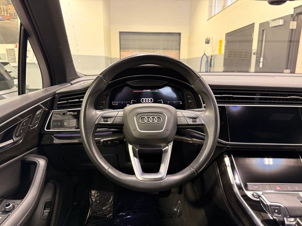 Thumbnail: 2023 Audi Q7 - 23