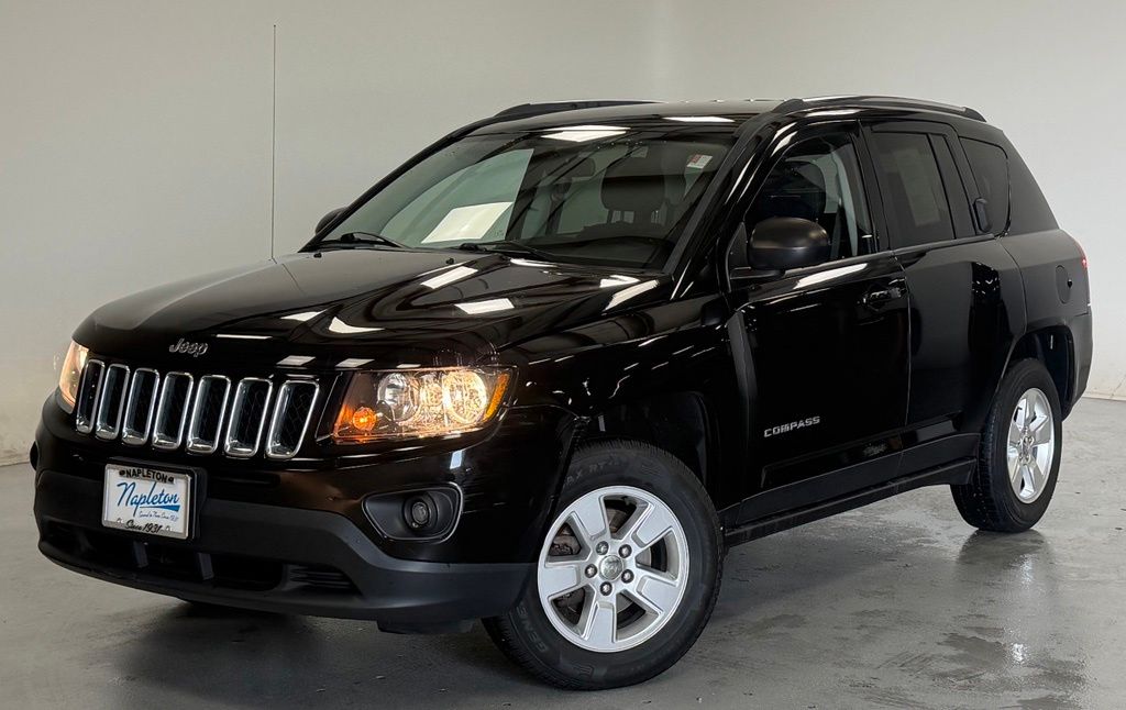 Black Clearcoat 2014 Jeep Compass SUV / Crossover Front-Wheel Drive 5-Speed Manual