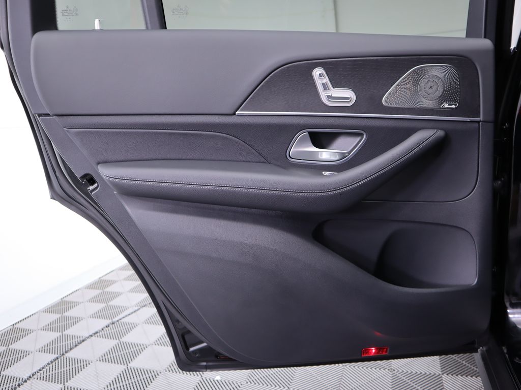 2024 Mercedes-Benz GLS 450 4MATIC 27