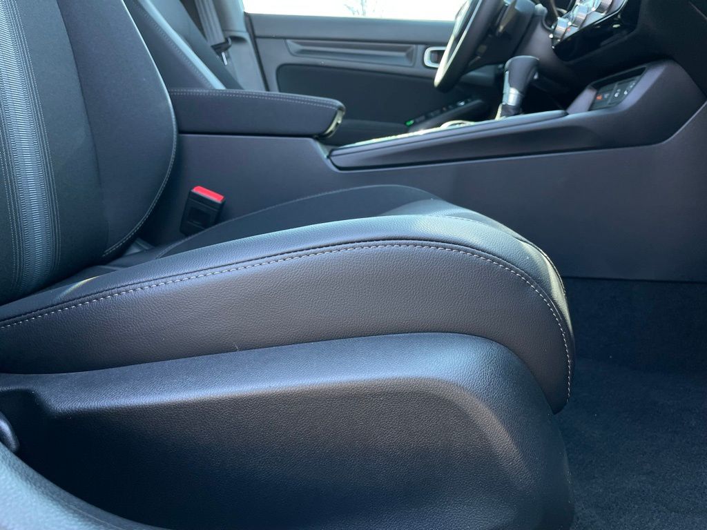 Thumbnail: 2026 Honda Civic - 30