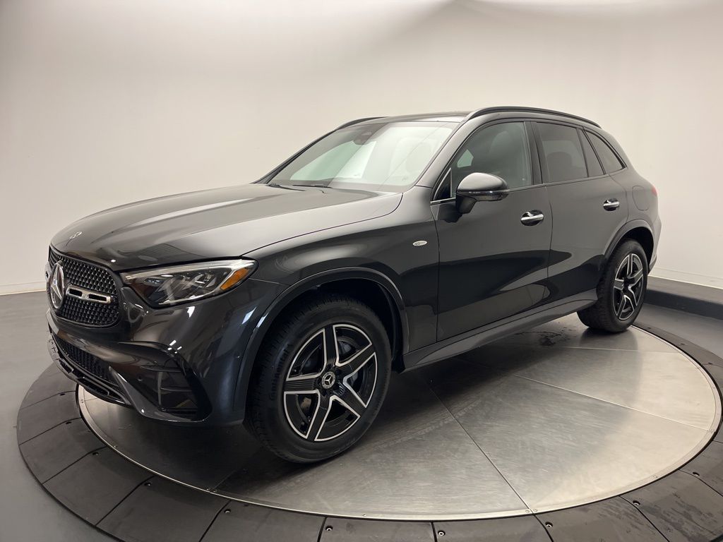 Thumbnail: 2025 Mercedes-Benz GLC - 3
