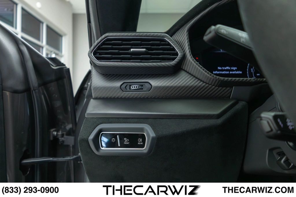 2023 Lamborghini Urus