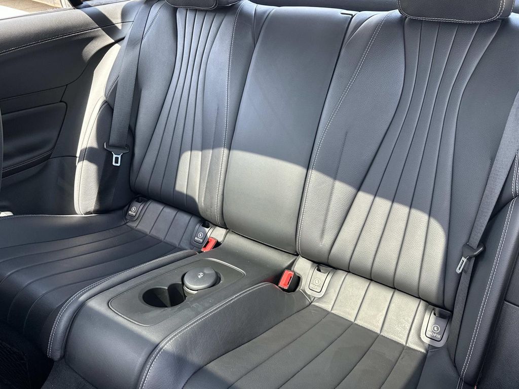 Thumbnail: 2018 Mercedes-Benz E-Class - 25