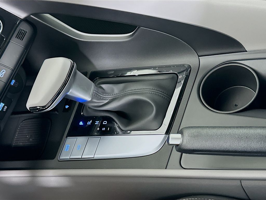 Thumbnail: 2026 Hyundai Elantra - 14