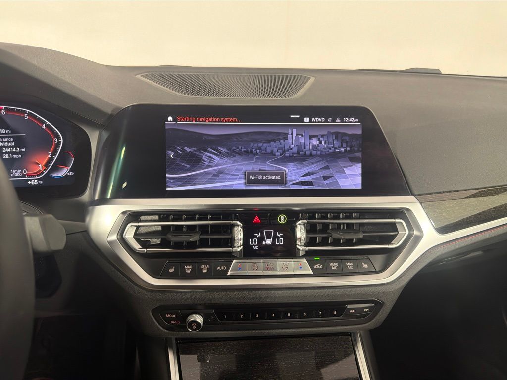 Thumbnail: 2023 BMW 4 Series - 26
