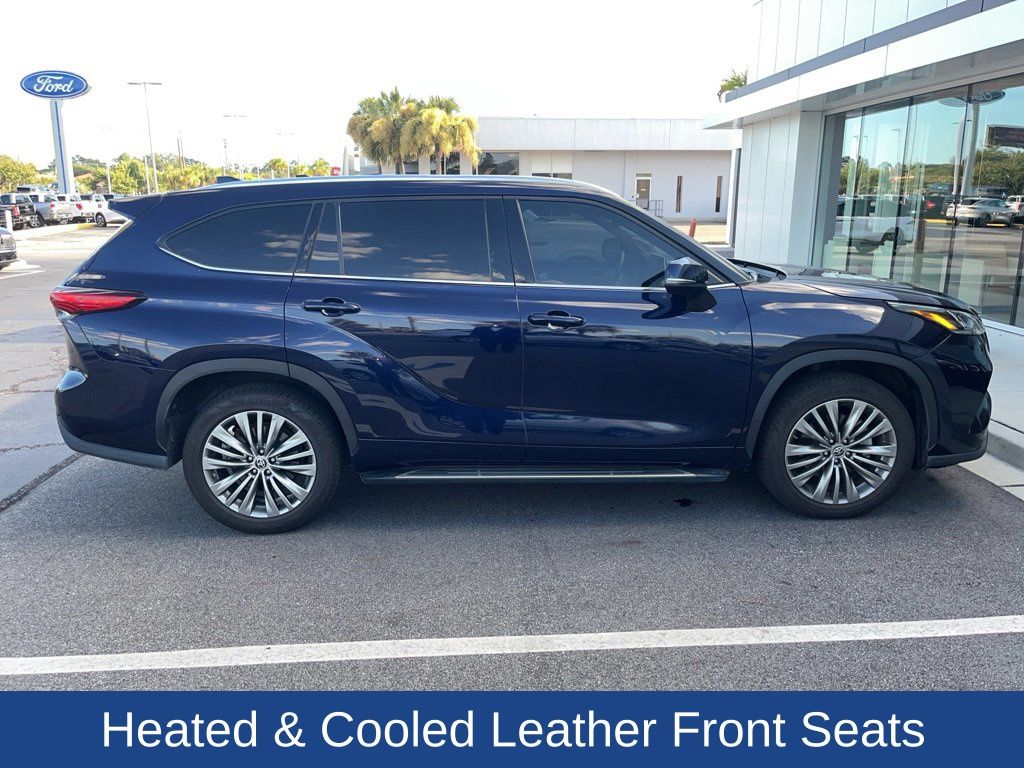 2020 Toyota Highlander Platinum