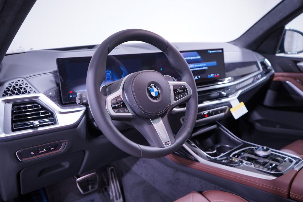 2024 BMW X7 xDrive40i 6