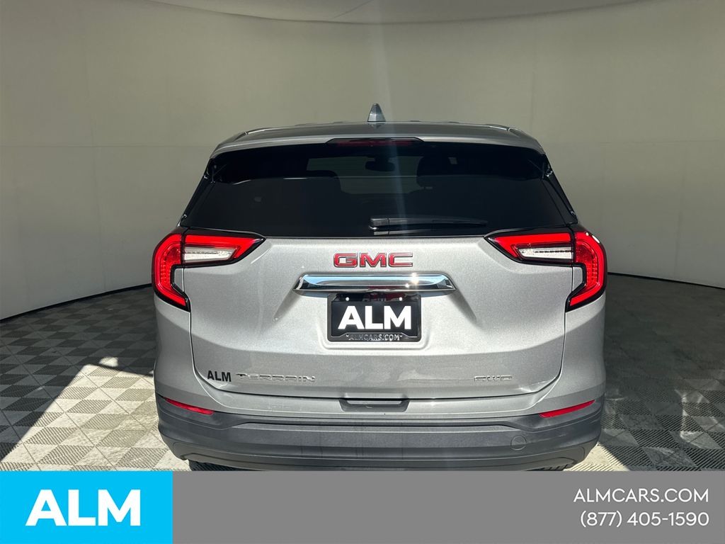 Used 2024 Silver GMC SLE image 8