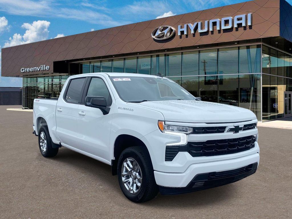 Summit White 2026 Chevrolet Silverado 1500 RST Crew Cab 4WD Pickup Truck Four-Wheel Drive Automatic