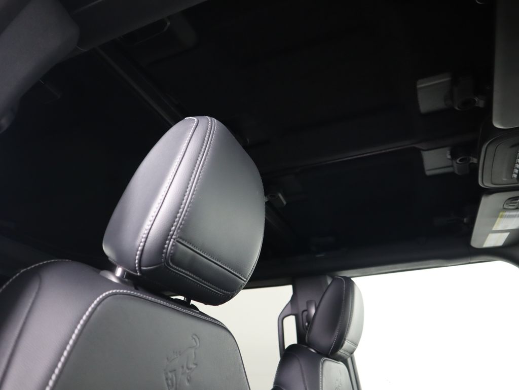 Thumbnail: 2021 Ford Bronco - 19