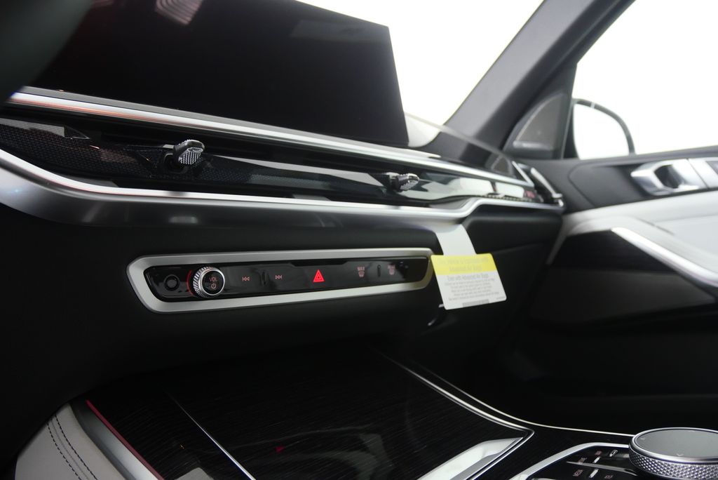 Thumbnail: 2026 BMW X5 - 21