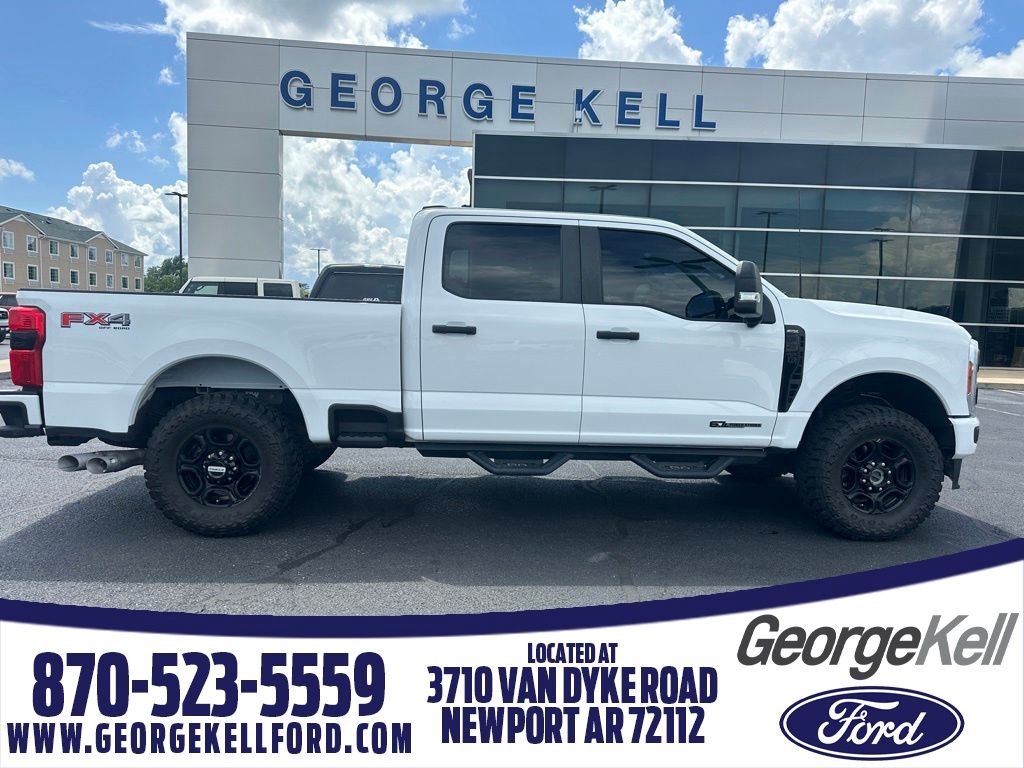 2023 Ford F-250 Super Duty XL Crew Cab 4WD
