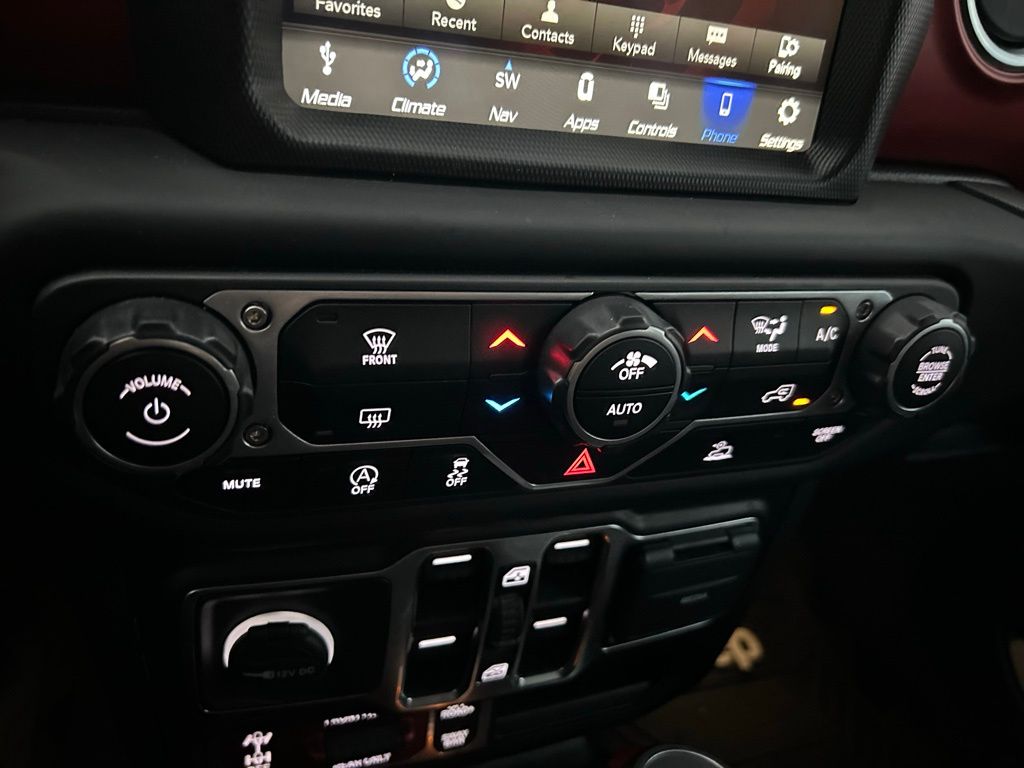 Thumbnail: 2023 Jeep Gladiator - 25