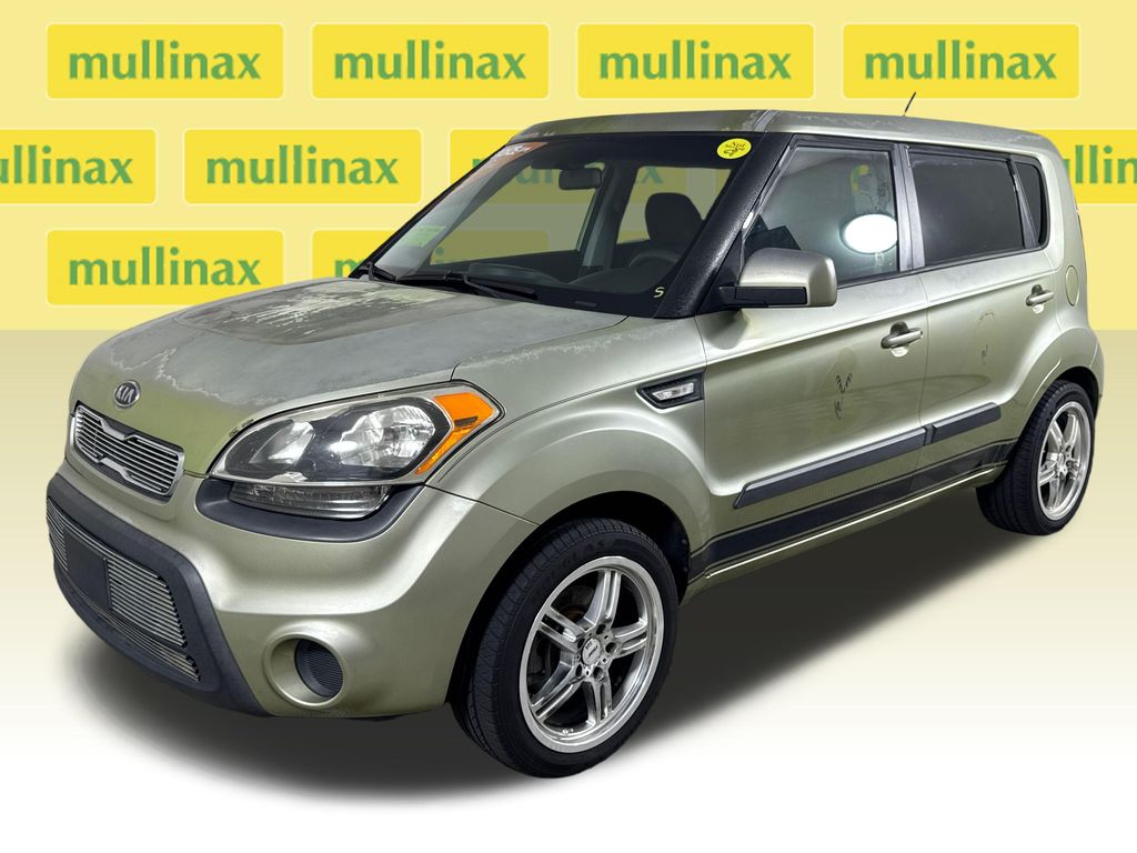 Used 2012 Green Kia Base image 14