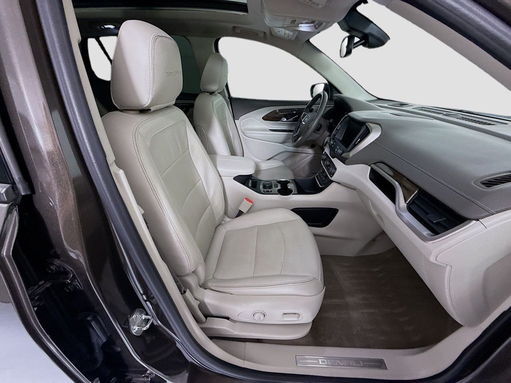 Thumbnail: 2020 GMC Terrain - 21