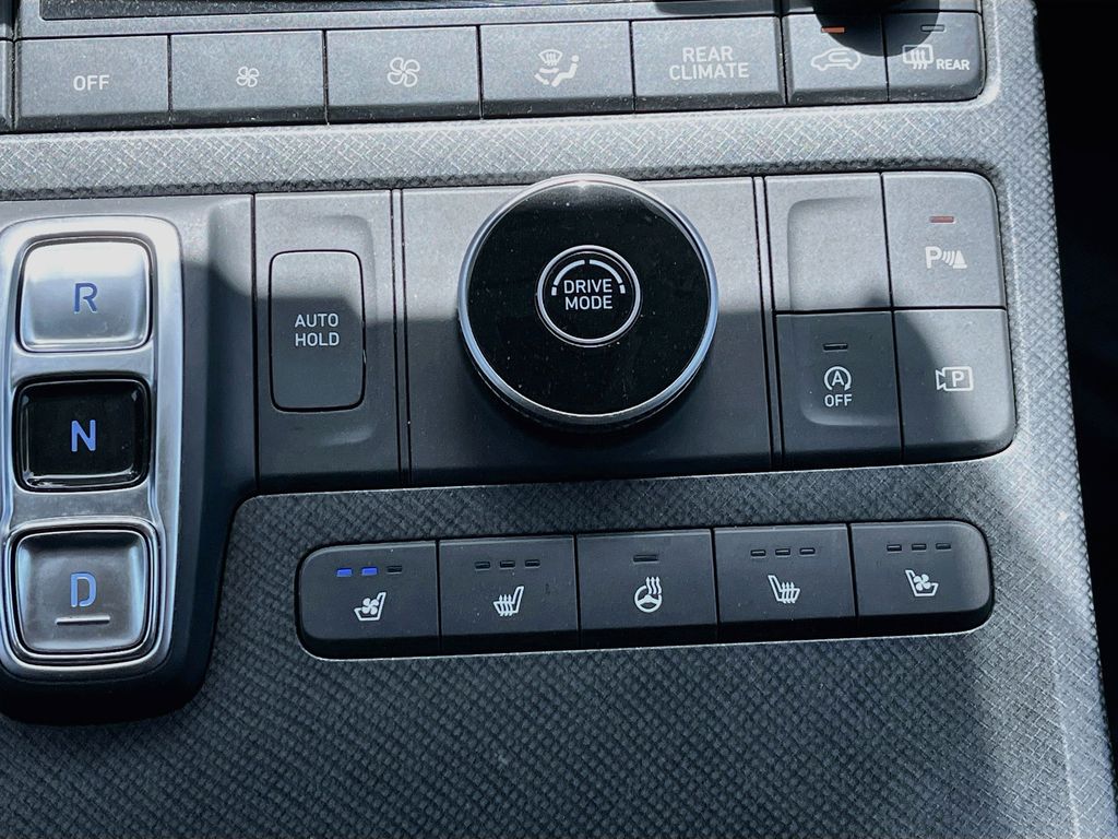 2023 Hyundai Palisade Limited White at Baytown Hyundai