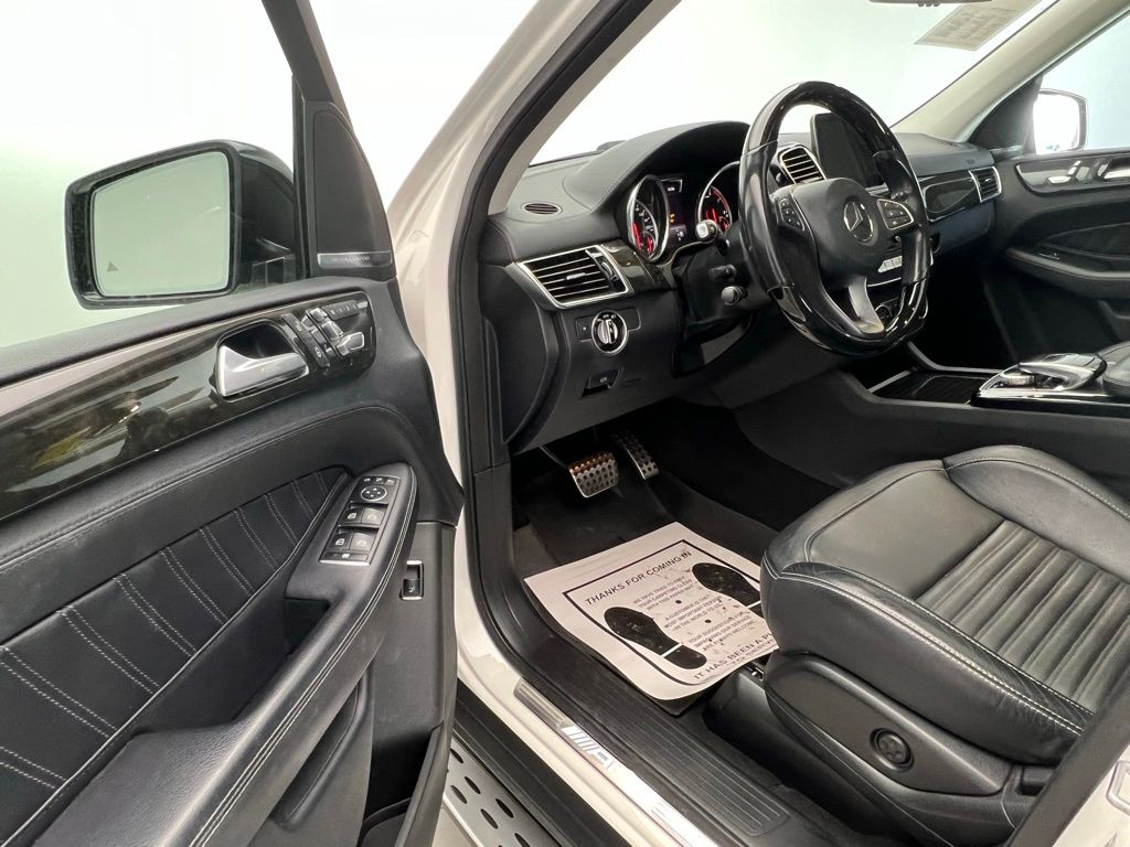 Thumbnail: 2018 Mercedes-Benz GLE - 22