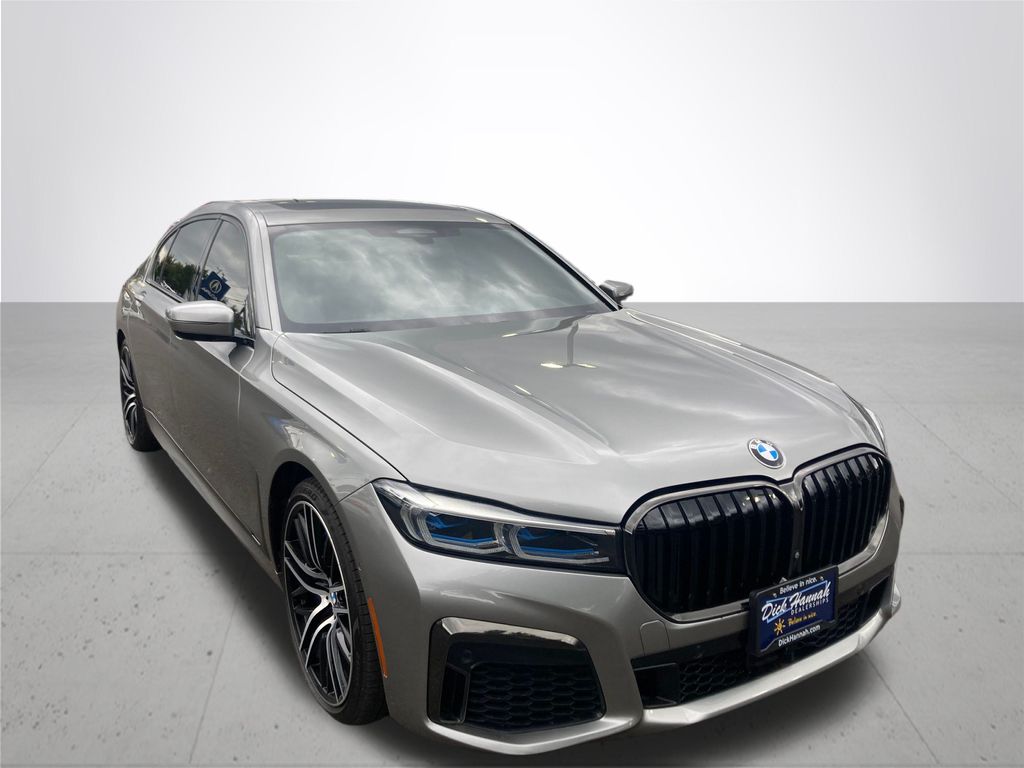 Used 2020 BMW 7 Series 750i with VIN WBA7U2C07LGJ59164 for sale in Gladstone, OR