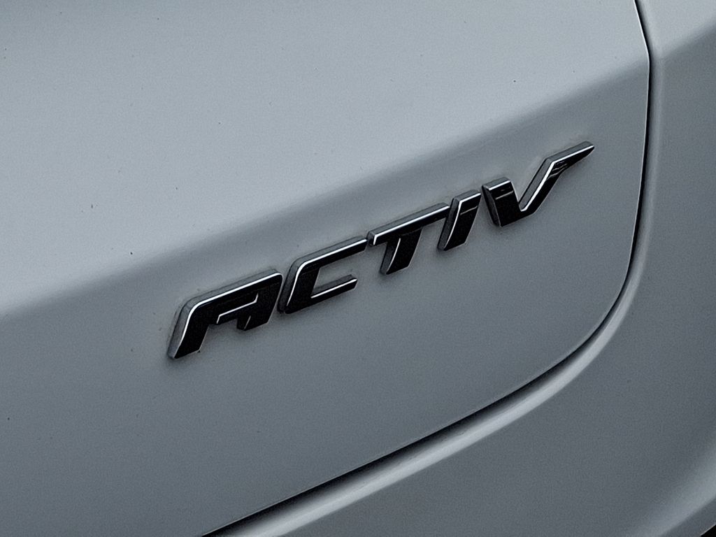 Thumbnail: 2023 Chevrolet TrailBlazer - 31