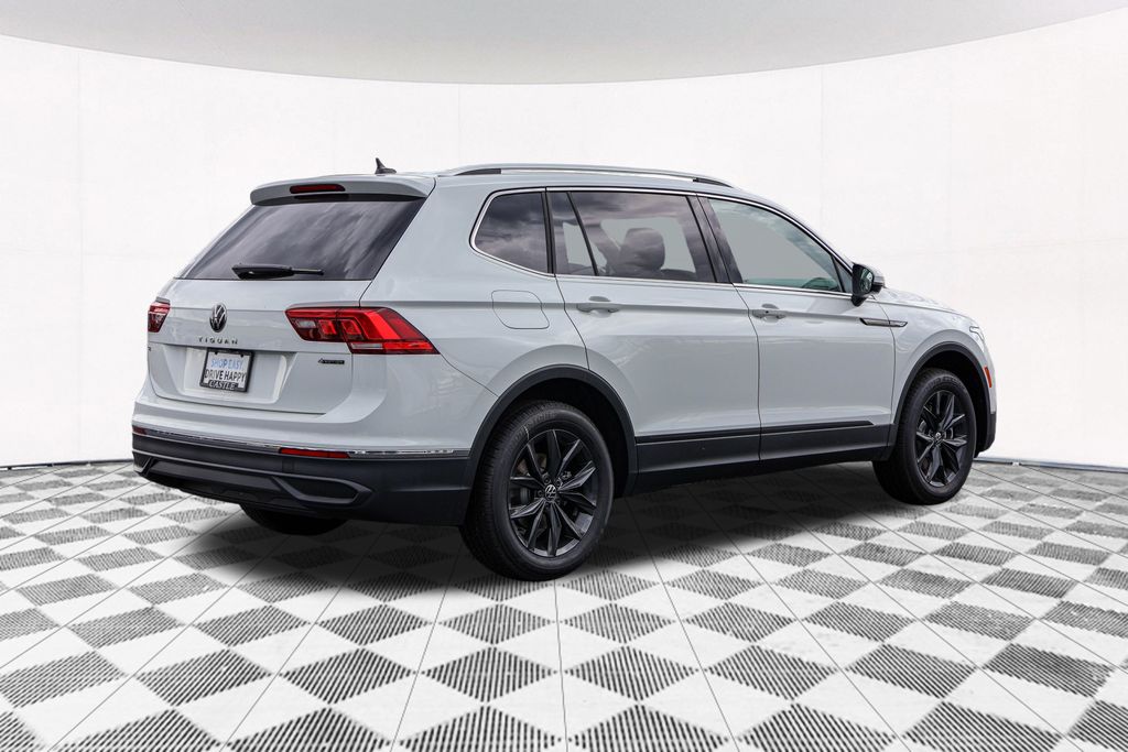 2024 Volkswagen Tiguan 2.0T SE 9