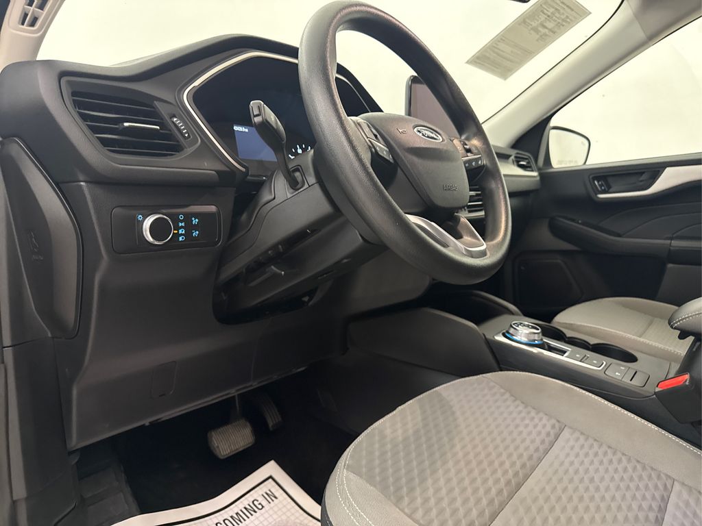 2022 Ford Escape SE - Photo 25