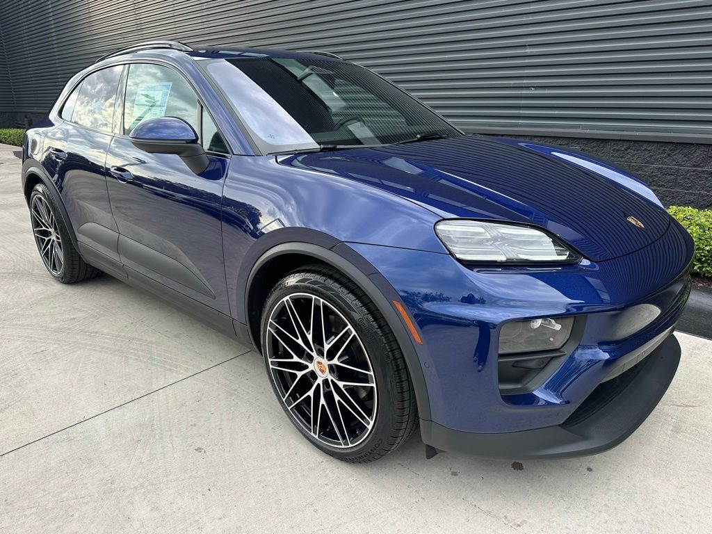 Thumbnail: 2026 Porsche Macan - 11