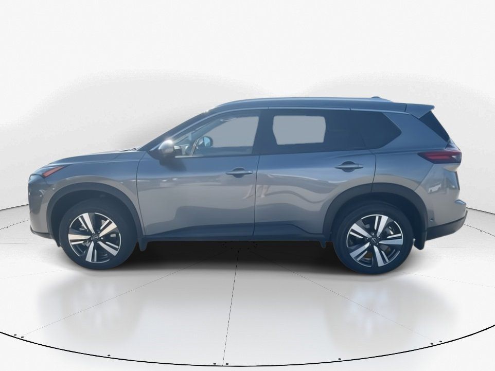 2025 Gun Metallic Nissan Rogue SL FWD SUV