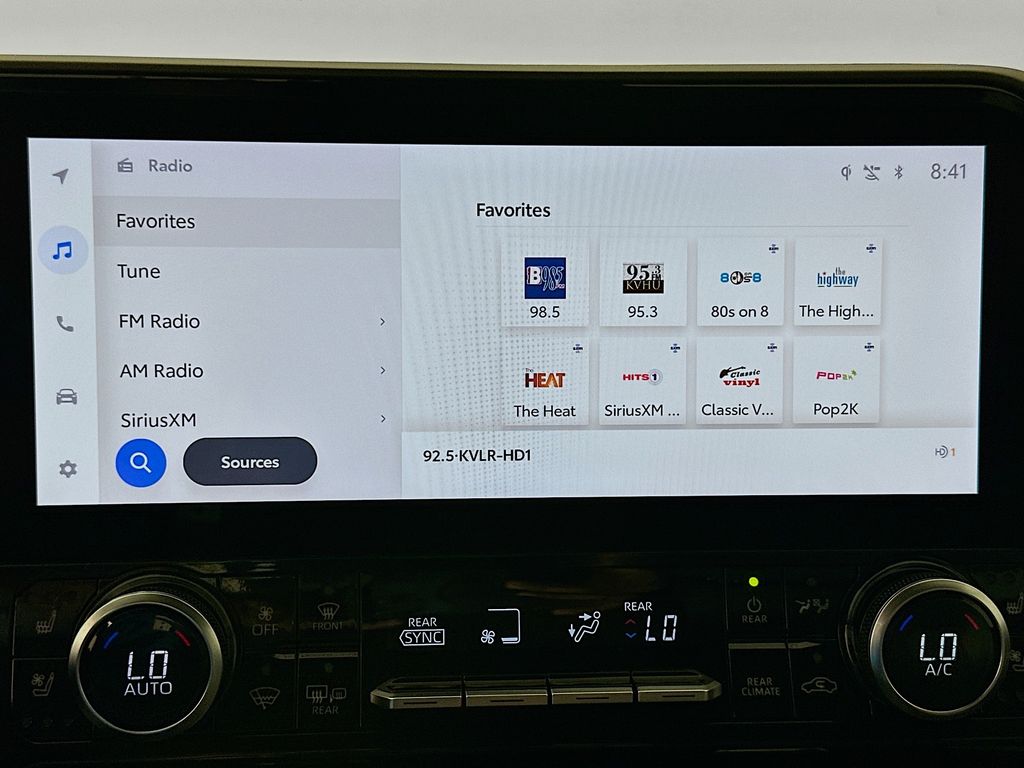 Thumbnail: 2023 Toyota Highlander - 14