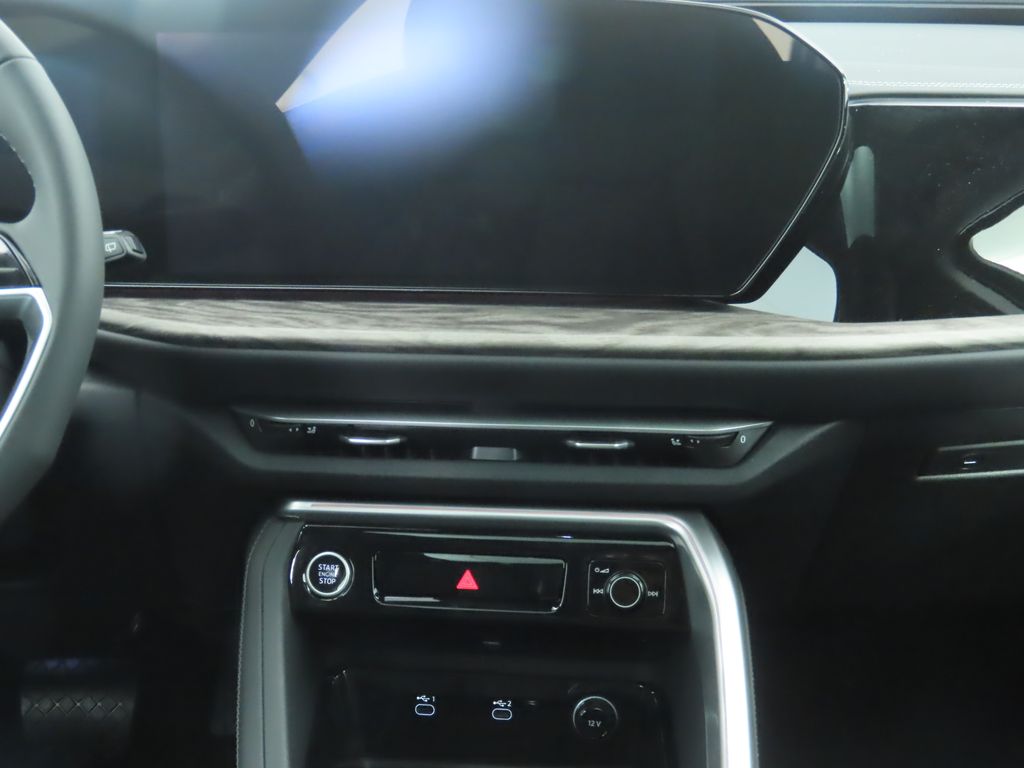 Thumbnail: 2025 Audi Q5 - 15